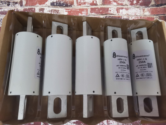 250Aos fusíveis automotivos cerâmicos DC1000V HEV fundem fusíveis de bateria da energia