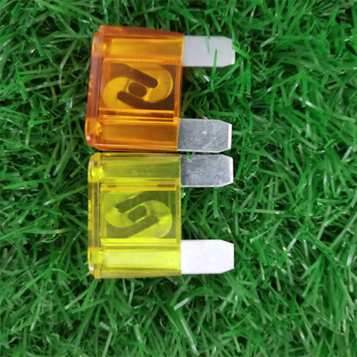 Fusível da série 80VDC de Dissmann DFN-E como a substituição para Littelfuse fusível automotivo da lâmina de 299 séries