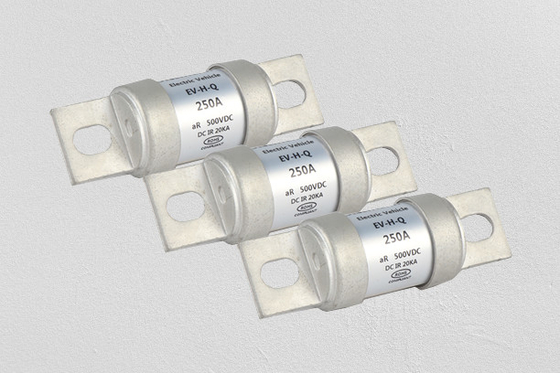 Cor branca de quebra alta do fusível AC690V da capacidade do veículo elétrico
