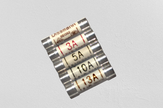 O padrão britânico de Bs1362 3a funde ASTA Certificate Ceramic Tube Material